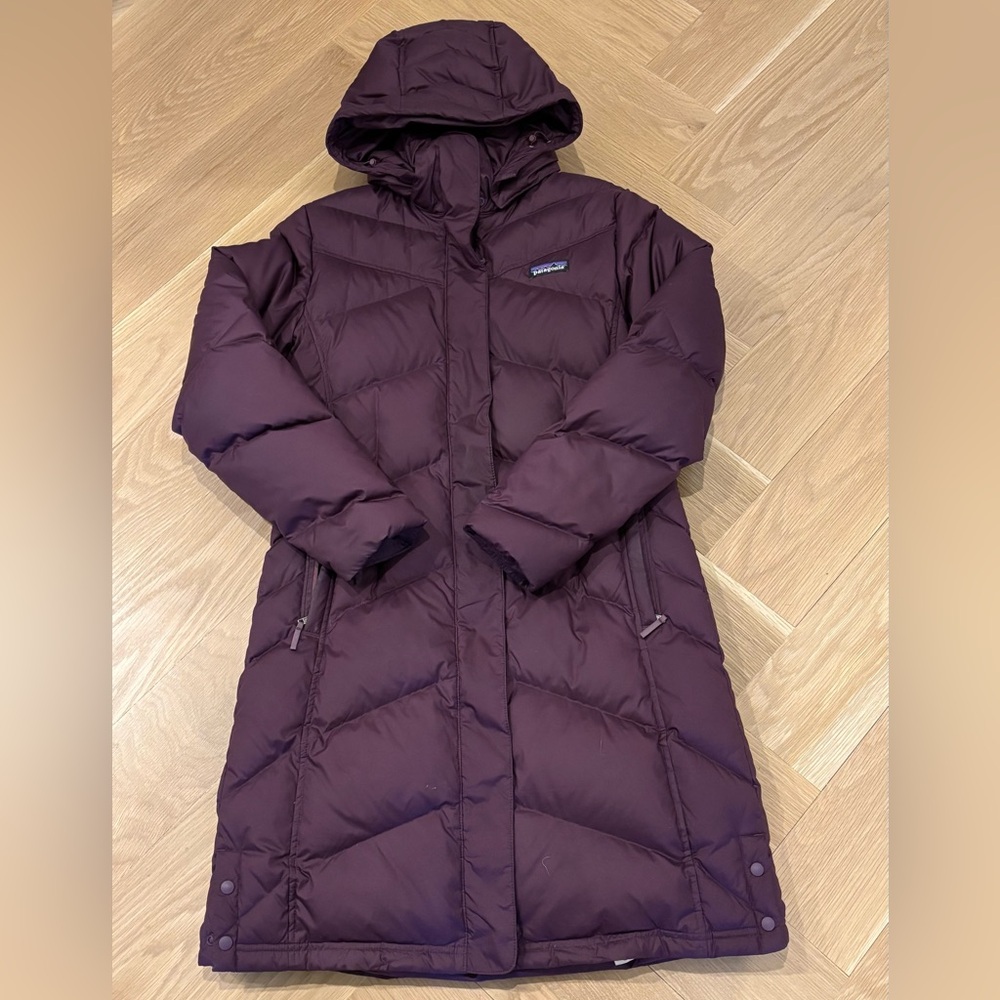 Patagonia Women’s Down With It Parka- 600-fill Deep Plum/Purple size M